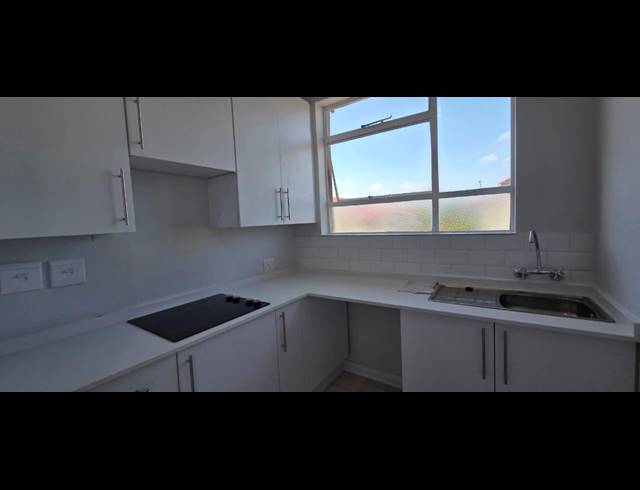 2 BEDROOM SECTIONAL TITLE FOR SALE IN BRACKENHURST